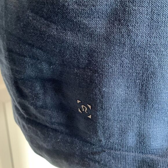 Lululemon Men's Navy Blue Sweater - Picture 6 of 8